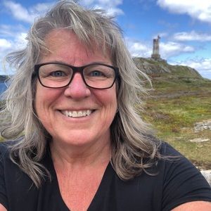 Meet your Posher, Deborah